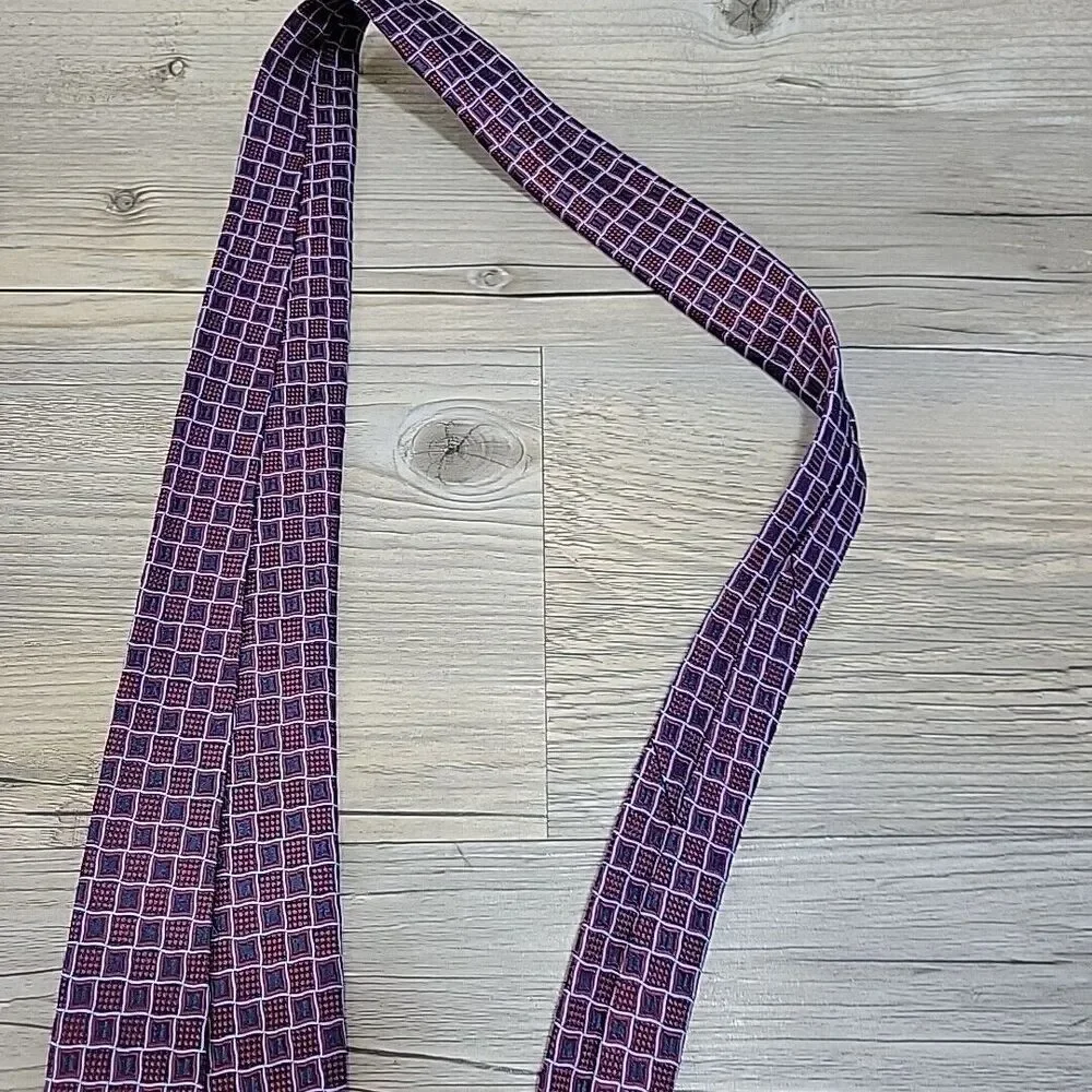 Britches of Georgetowne Red Paisley Men's Silk Tie 58